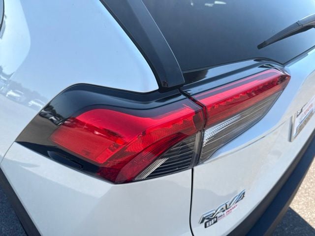 2021 Toyota RAV4 Hybrid XLE Premium