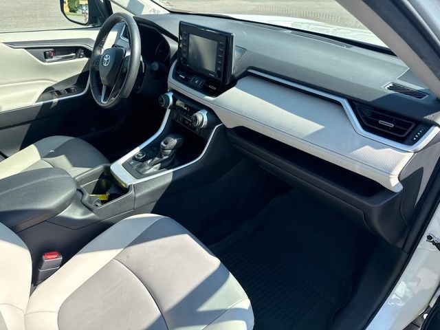 2021 Toyota RAV4 Hybrid XLE Premium
