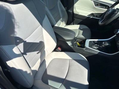 2021 Toyota RAV4 Hybrid XLE Premium