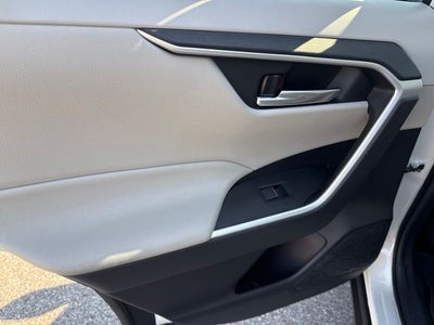 2021 Toyota RAV4 Hybrid XLE Premium