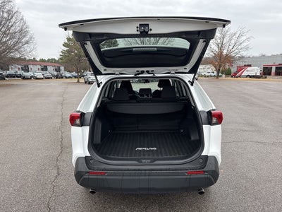 2022 Toyota RAV4 Hybrid LE