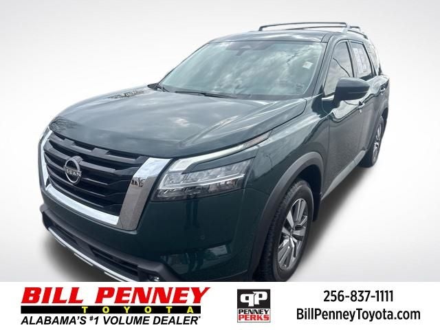 2022 Nissan Pathfinder SL