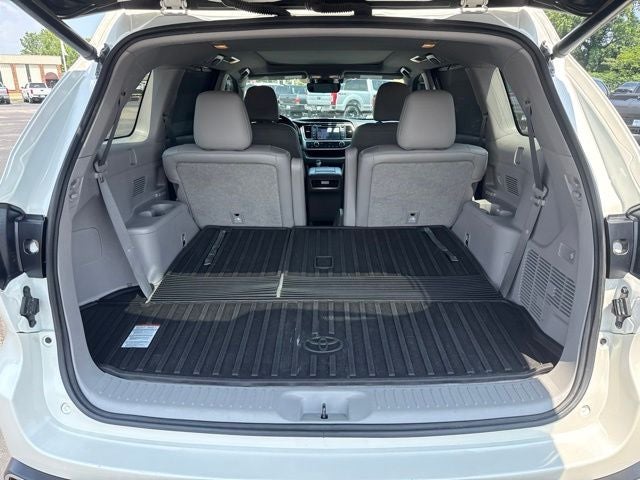 2018 Toyota Highlander Hybrid Limited Platinum