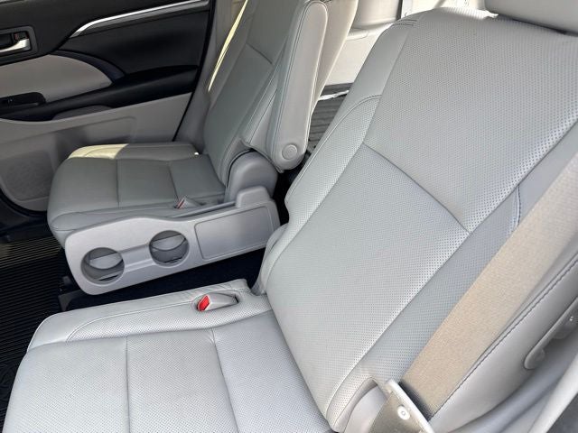 2018 Toyota Highlander Hybrid Limited Platinum