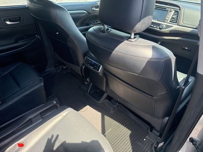 2017 Toyota Highlander Limited Platinum