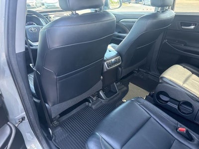 2017 Toyota Highlander Limited Platinum