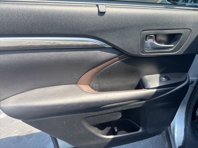 2017 Toyota Highlander Limited Platinum