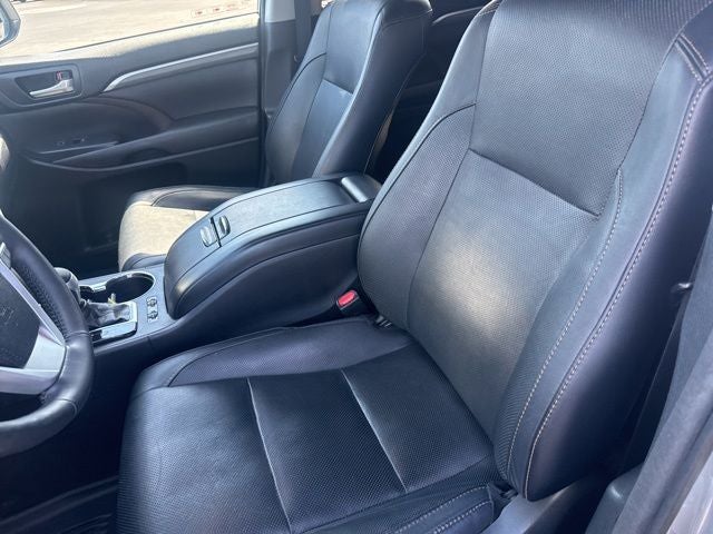 2017 Toyota Highlander Limited Platinum