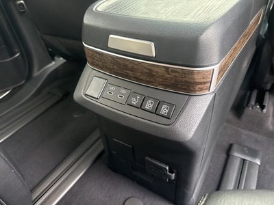 2025 Toyota Sienna Platinum 7 Passenger