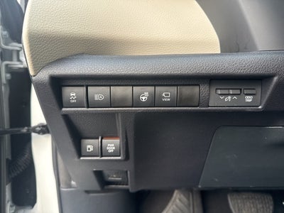 2025 Toyota Sienna Platinum 7 Passenger