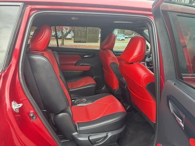 2022 Toyota Highlander XSE