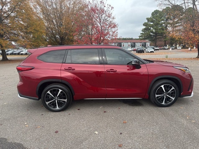 2022 Toyota Highlander XSE