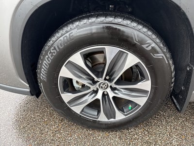 2025 Toyota Highlander Hybrid XLE