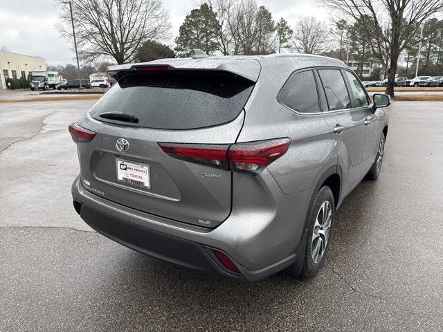 2025 Toyota Highlander Hybrid XLE