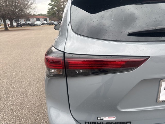 2025 Toyota Highlander Hybrid XLE
