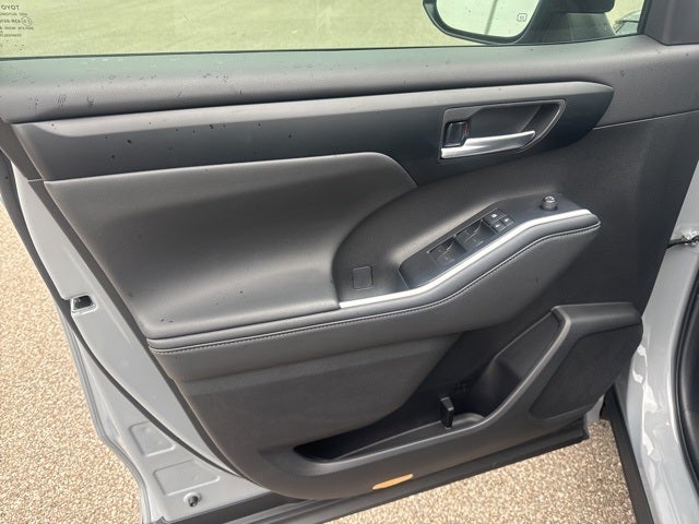 2025 Toyota Highlander Hybrid XLE