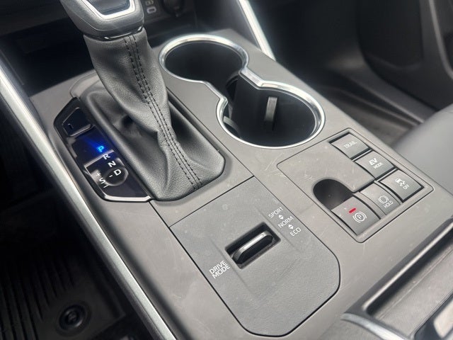 2025 Toyota Highlander Hybrid XLE