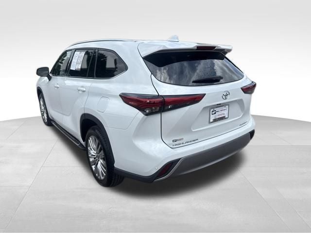 2023 Toyota Highlander Platinum