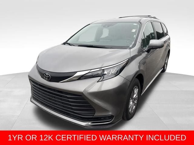 2026 Toyota Sienna LE 8 Passenger