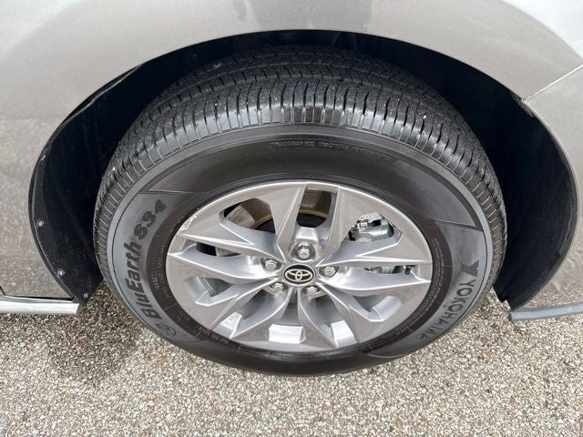 2026 Toyota Sienna LE 8 Passenger