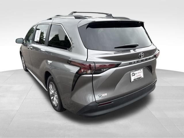 2026 Toyota Sienna LE 8 Passenger