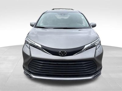 2026 Toyota Sienna LE 8 Passenger