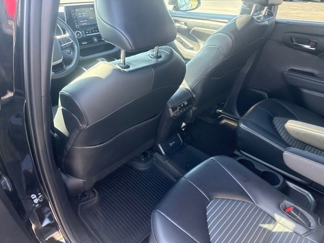 2022 Toyota Highlander XSE