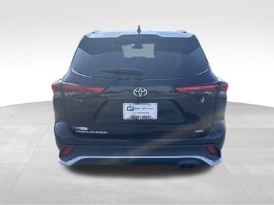 2022 Toyota Highlander XSE