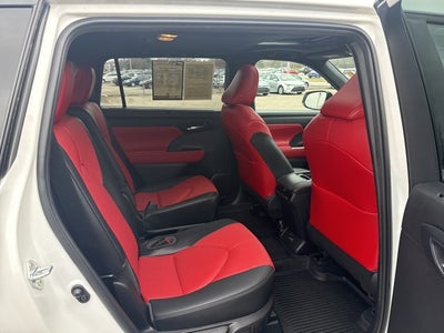 2022 Toyota Highlander XSE