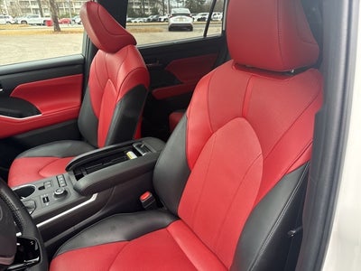 2022 Toyota Highlander XSE