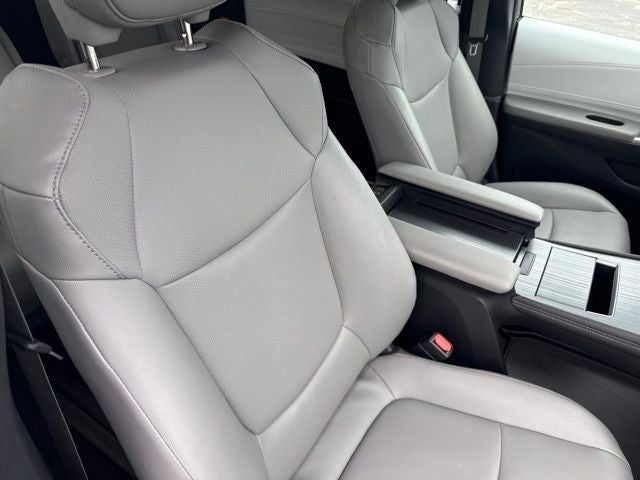 2025 Toyota Sienna XLE 7 Passenger