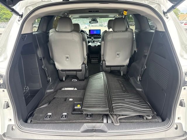 2025 Toyota Sienna XLE 7 Passenger