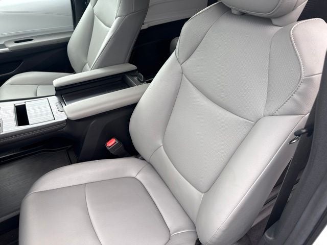 2025 Toyota Sienna XLE 7 Passenger