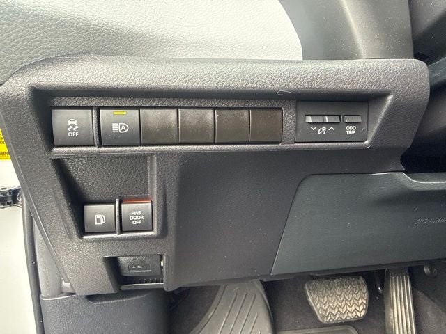 2025 Toyota Sienna XLE 7 Passenger