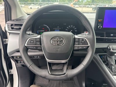 2025 Toyota Sienna XLE 7 Passenger