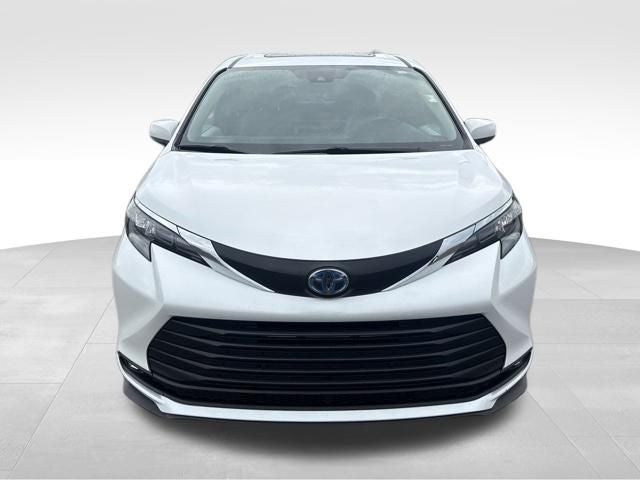 2025 Toyota Sienna XLE 7 Passenger