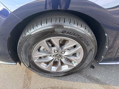 2023 Toyota Sienna XLE 7 Passenger