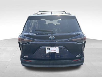 2023 Toyota Sienna XLE 7 Passenger