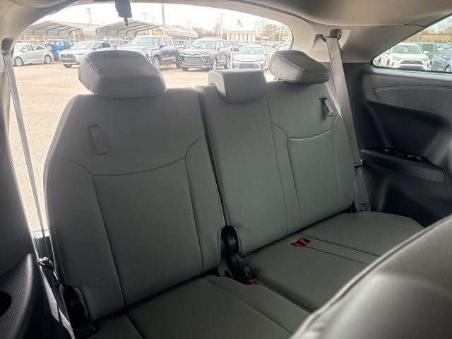 2025 Toyota Sienna XLE