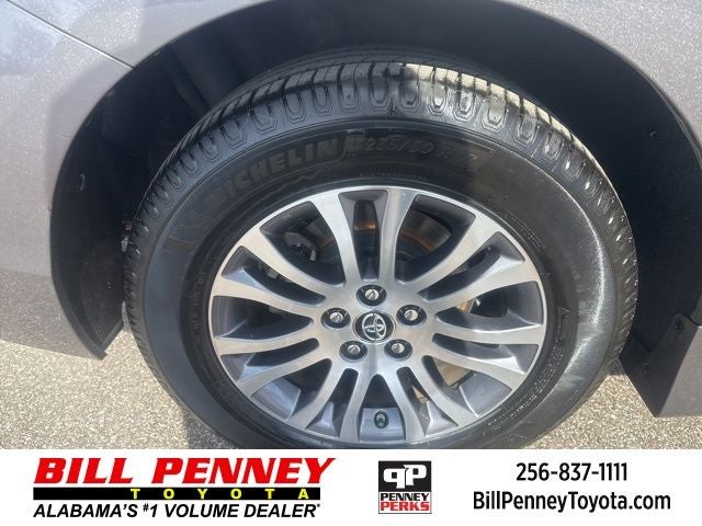 2020 Toyota Sienna XLE 8 Passenger