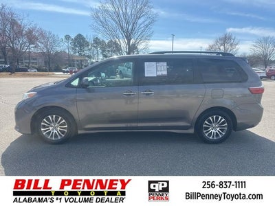 2020 Toyota Sienna XLE 8 Passenger