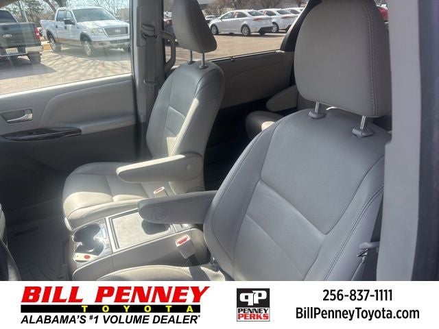 2020 Toyota Sienna XLE 8 Passenger