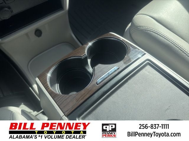 2020 Toyota Sienna XLE 8 Passenger