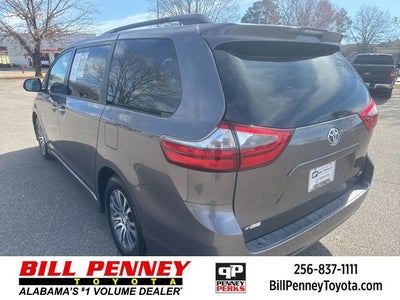 2020 Toyota Sienna XLE 8 Passenger