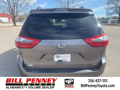 2020 Toyota Sienna XLE 8 Passenger