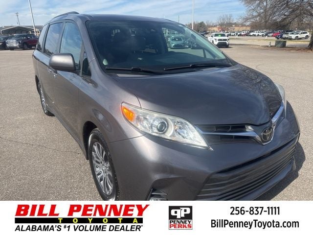 2020 Toyota Sienna XLE 8 Passenger