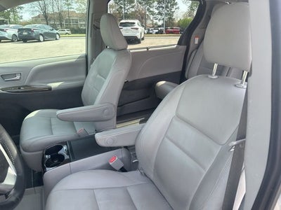 2020 Toyota Sienna Limited Premium 7 Passenger