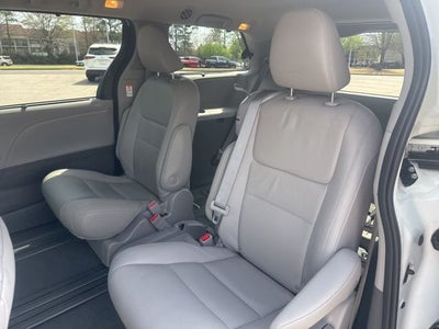 2020 Toyota Sienna Limited Premium 7 Passenger