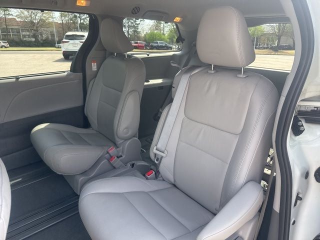 2020 Toyota Sienna Limited Premium 7 Passenger