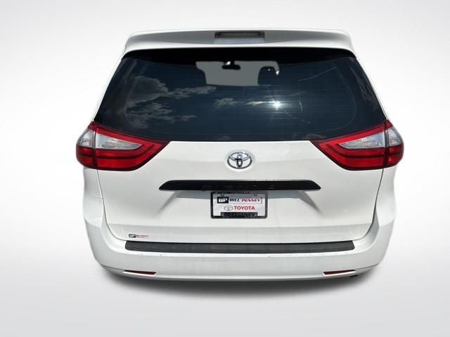 2015 Toyota Sienna L 7 Passenger